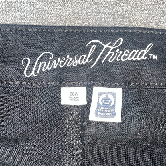 Universal Thread Black High-Rise Adaptive Bootcut Jeans - Picture 6 of 8